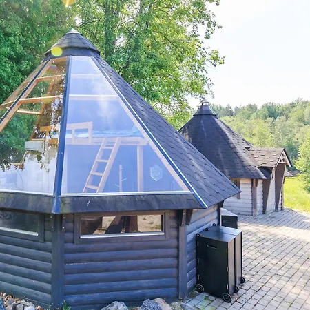 Reiu Centre 페르누