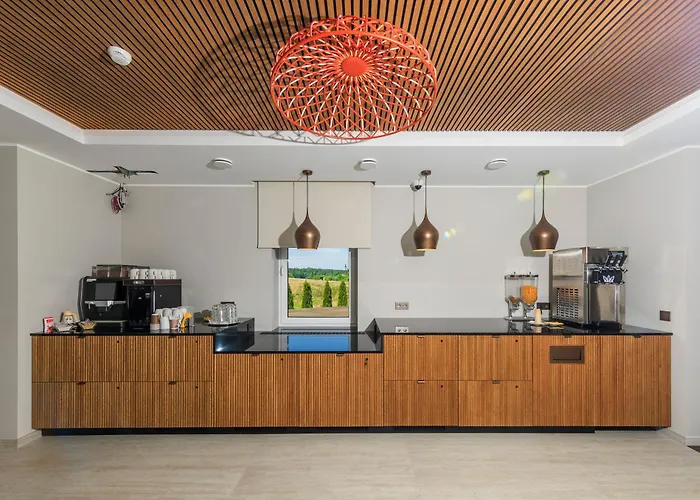 Reiu Centre Aldeamento Turístico *